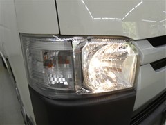 ハイエースバン DX