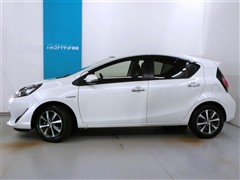 アクア S スタイルブラック