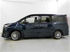 ノア ハイブリッド Si WxB3