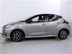 ヤリス ハイブリッド Z