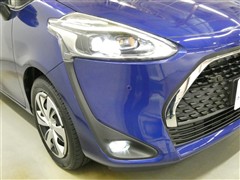 シエンタHV ファンベースG クエロ