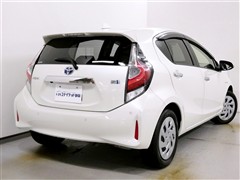 アクア S スタイルブラック