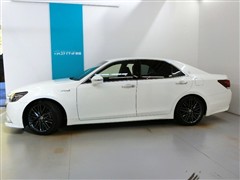 クラウンアスリートS ブラックスタイル