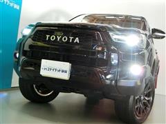 ハイラックス Z GRスポーツ