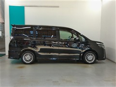 ヴォクシーHV ZS キラメキ3