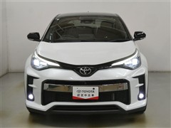 C-HR  S GRスポーツ