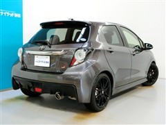 ヴィッツ GRスポーツ GR