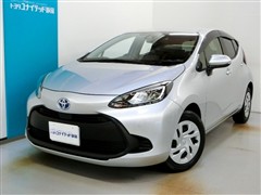 トヨタ アクア X