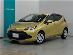 トヨタ アクア X