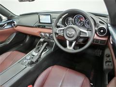 マツダ ロードスターRF VS