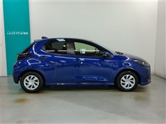 ヤリス ハイブリッド G