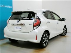 アクア S スタイルブラック