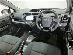 アクア S スタイルブラック