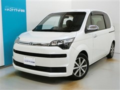 トヨタ スペイド F クイーン