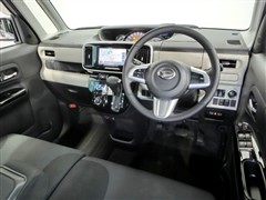 ムーヴキャンバスGブラックインテリ