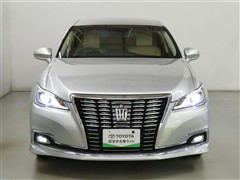 クラウン ロイヤルサルーン