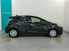 アクア S スタイルブラック