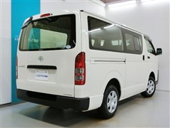 レジアスエースバンDXジャストロー