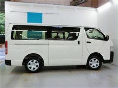 レジアスエースバンDXジャストロー