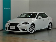 IS300h バージョンL