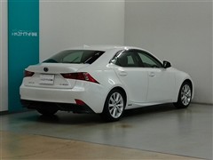 IS300h バージョンL