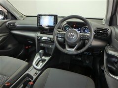 ヤリスクロス ハイブリッド G