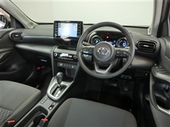 ヤリスクロス ハイブリッド G