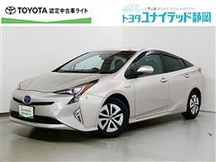 プリウス A