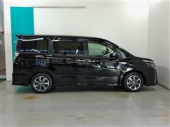 ヴォクシー ZS キラメキ3