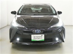 プリウス A
