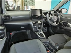 ヤリスクロス G