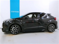 C-HR  S GRスポーツ