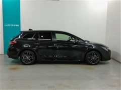 カローラツーリングHV WxB