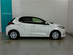 ヤリス ハイブリッド G