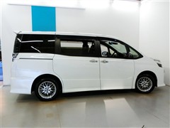 ヴォクシーHV ZS キラメキ3