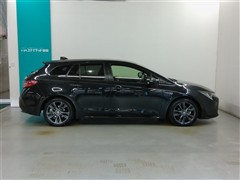 カローラツーリングHV WxB