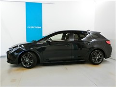 カローラツーリングHV WxB