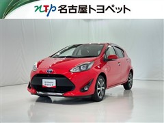 トヨタ　アクア S スタイルブラック