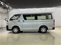 ハイエースV DX
