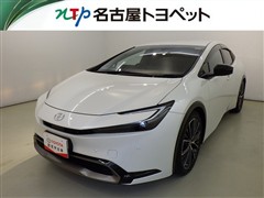 トヨタ　プリウス Z