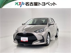 トヨタ　ヤリス X