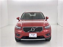 XC40 B4 AWD インスクリプシ