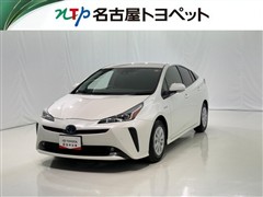 トヨタ　プリウス S
