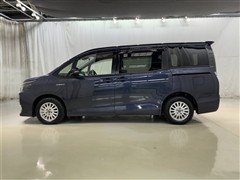 ヴォクシー HV V