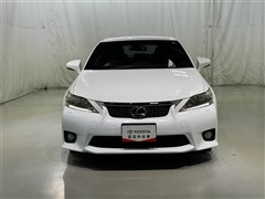 CT200h Fスポーツ