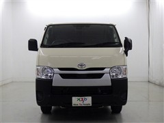 ハイエースV DX
