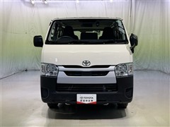 ハイエースV DX
