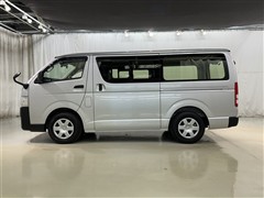 ハイエースV DX