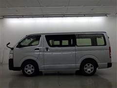 ハイエースV DX