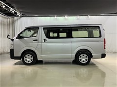 ハイエースV DX